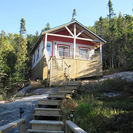 Villa Chalet de la Montagne à Tadoussac Extérieur photo